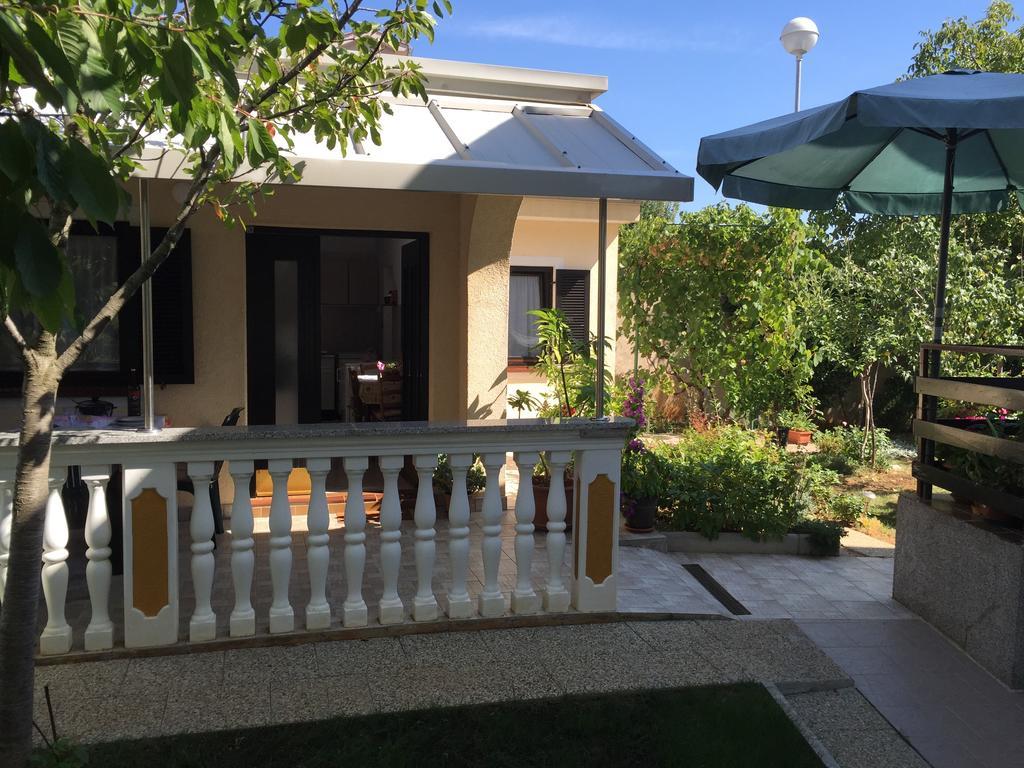 Apartments Nevenka Krk Town Rom bilde